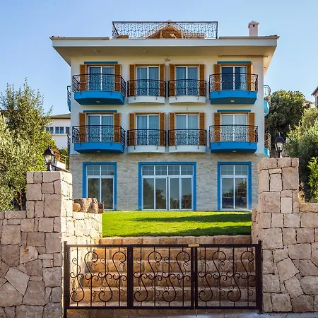 Lägenhetshotell Clementin Suits Siğacık