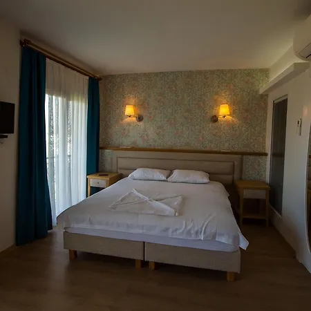 Apartahotel Clementin Suits