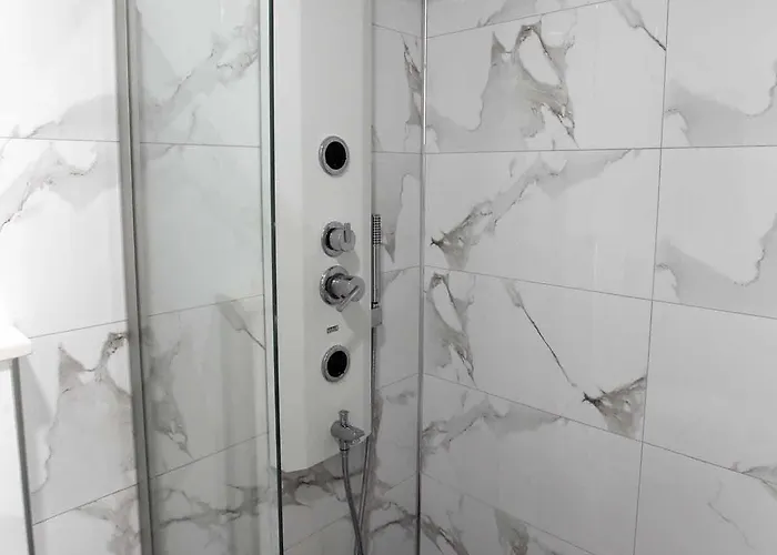 Clementin Suits Siğacık