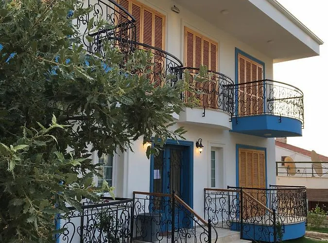 Apartahotel Clementin Suits Siğacık