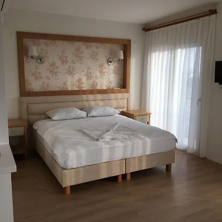 Hotel apartamentowy Clementin Suits