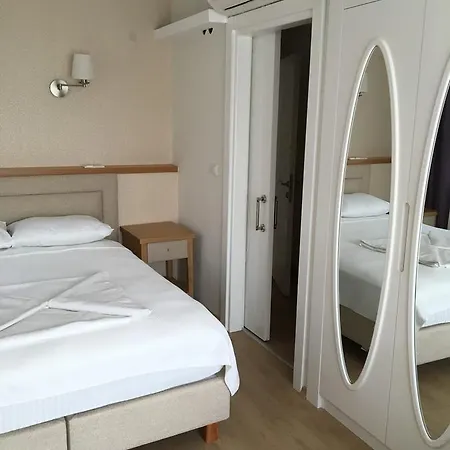 Clementin Suits 3* Siğacık