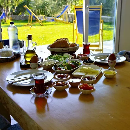 Hotel apartamentowy Clementin Suits 3*