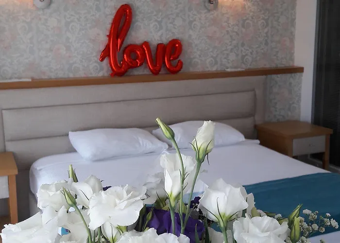 Clementin Suits 3* Siğacık