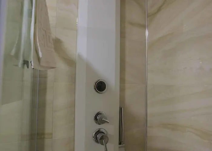 Clementin Suits Hotel apartamentowy 3*