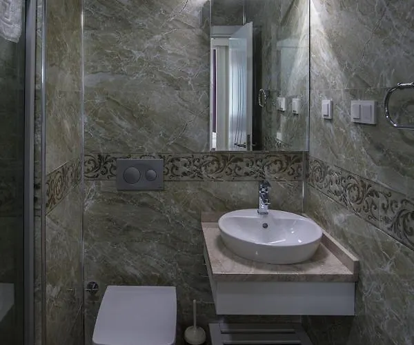 Hotel apartamentowy Clementin Suits 3*