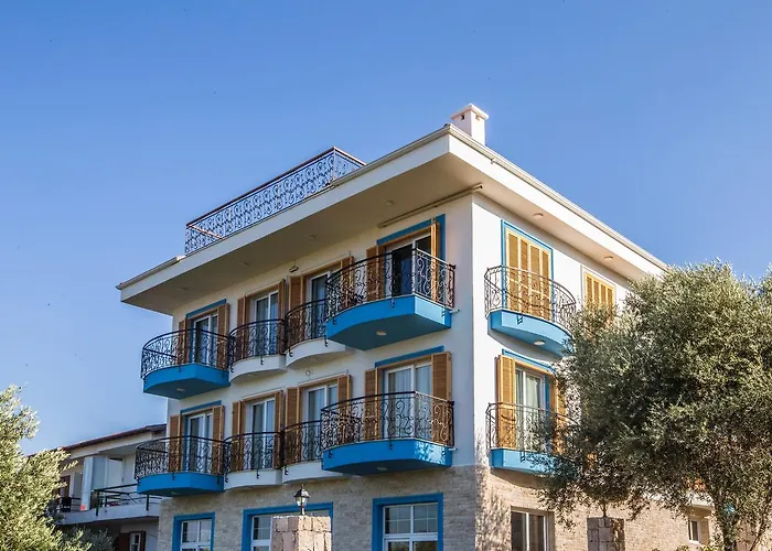 Clementin Suits Aparthotel Siğacık